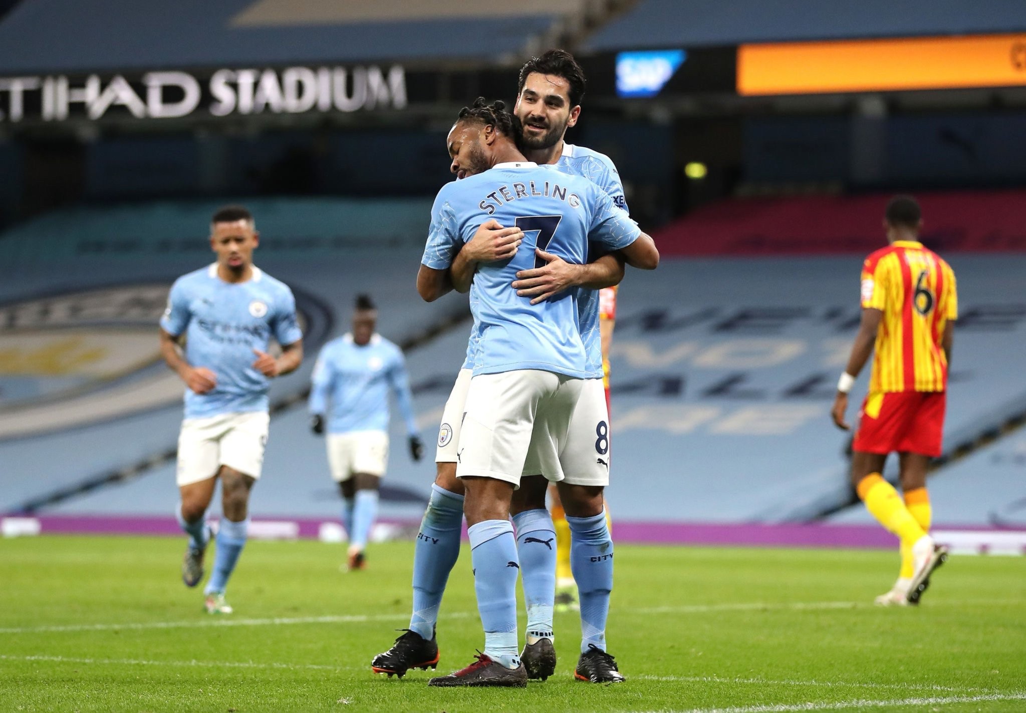 且两者相辅 且两者相辅